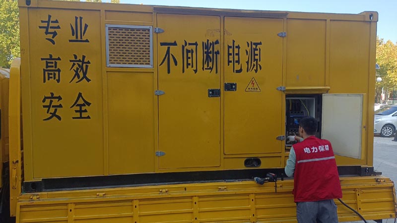 徐水柴油发电机组和UPS电源配合使用时，如何避免切换过程中的电力中断？
